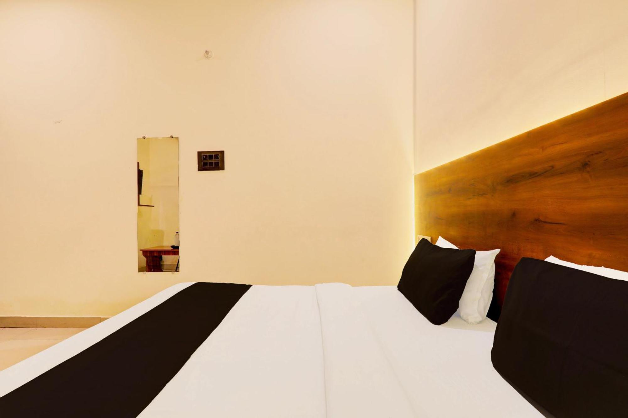 Hotel O Sr Grand جوراكبور المظهر الخارجي الصورة