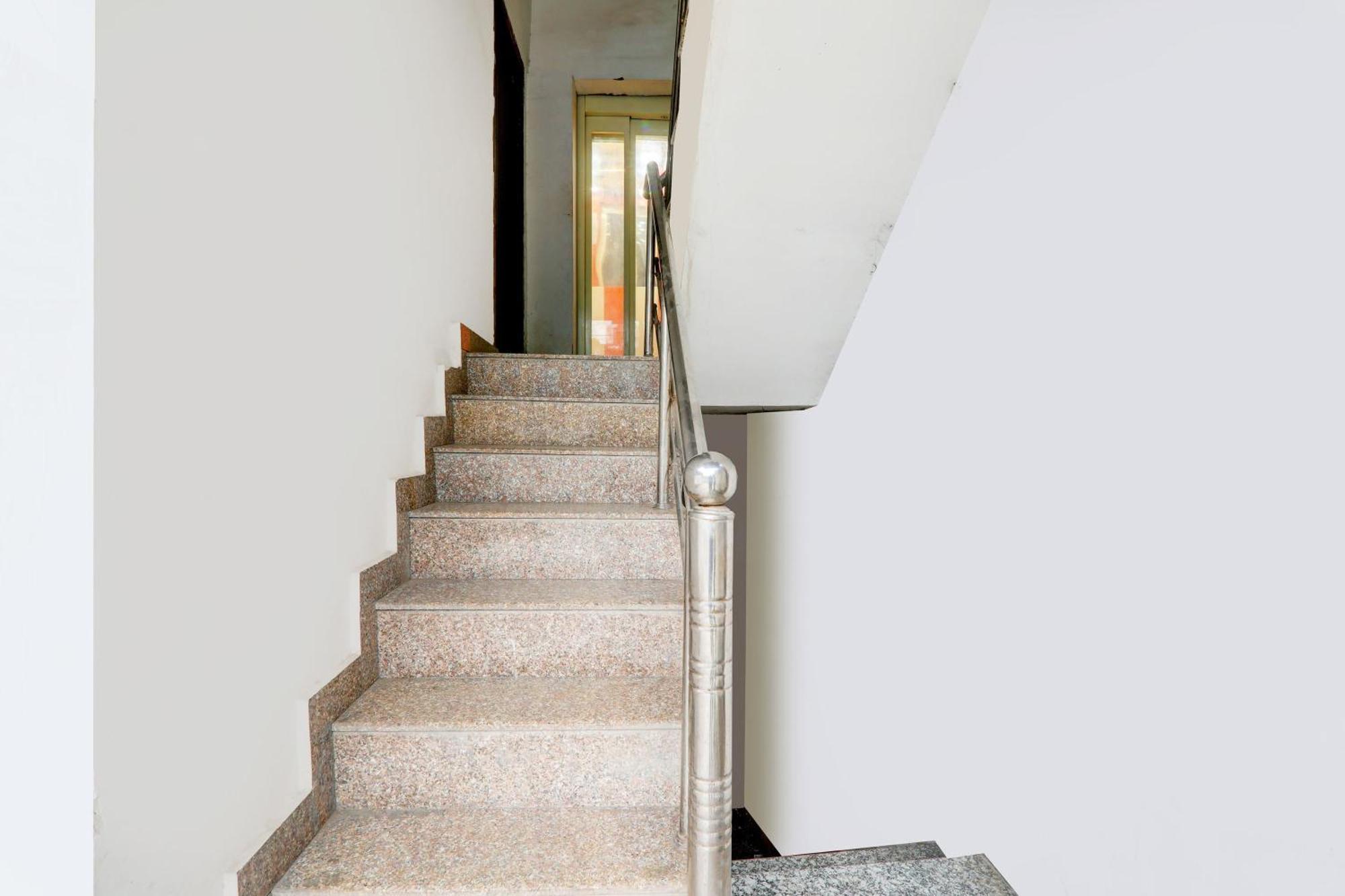 Hotel O Sr Grand جوراكبور المظهر الخارجي الصورة