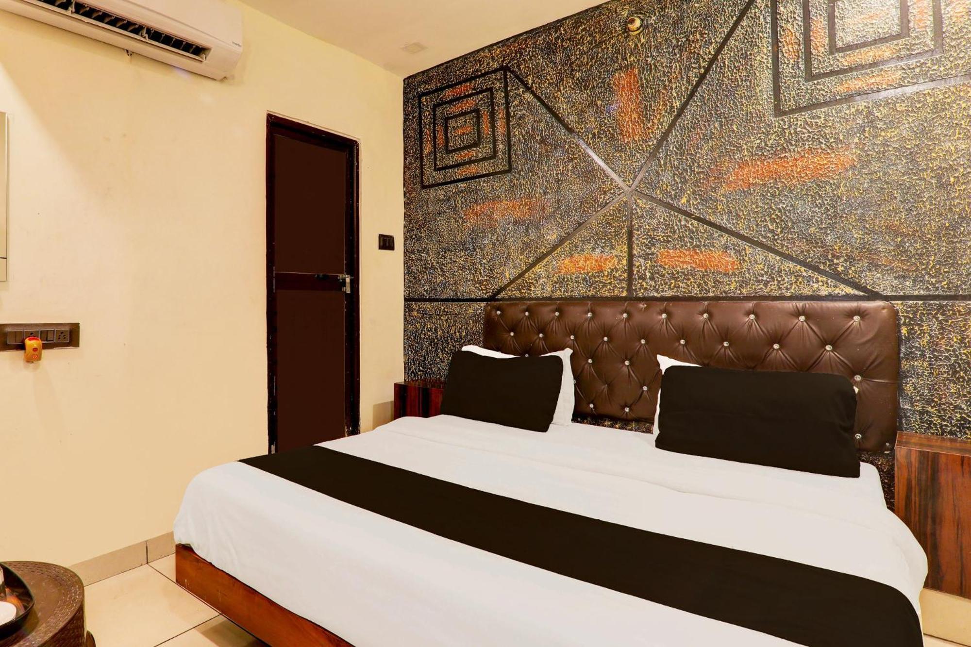 Hotel O Sr Grand جوراكبور المظهر الخارجي الصورة